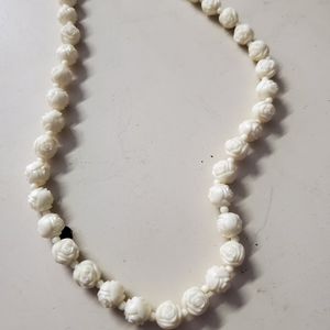 White rose necklace